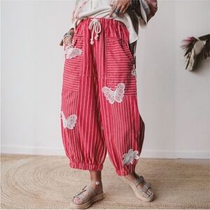 DAVI & DANI Red Stripe Crochet Butterfly Wide Leg Barrel Denim Pants Size Large